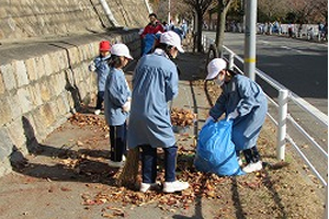 仲良しクラブ 校外清掃