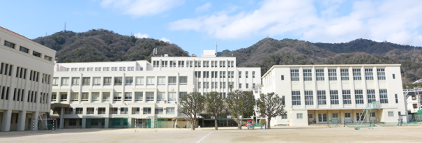 小学校舎