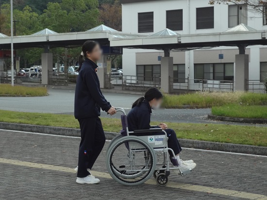 2023しあわせの村６.JPG
